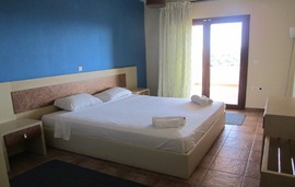 moonbeam hotel pefkari 2plus2 suite apartment 7